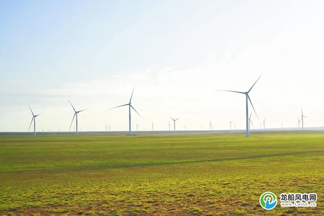 国家电投建设的全球陆上单体最大风电项目首批并网发电