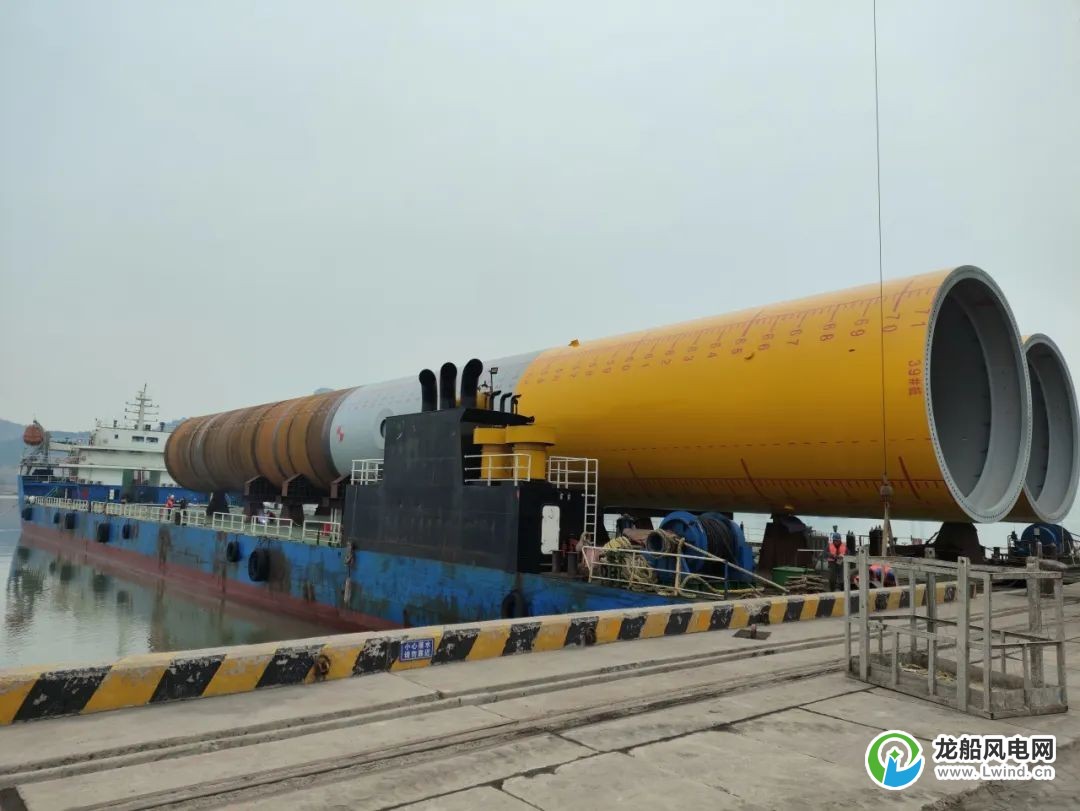 山东能源渤中单桩制作项目钢管桩顺利完成发货