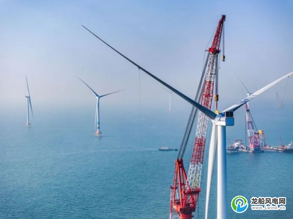 防城港海上风电示范项目首批机组即将并网发电