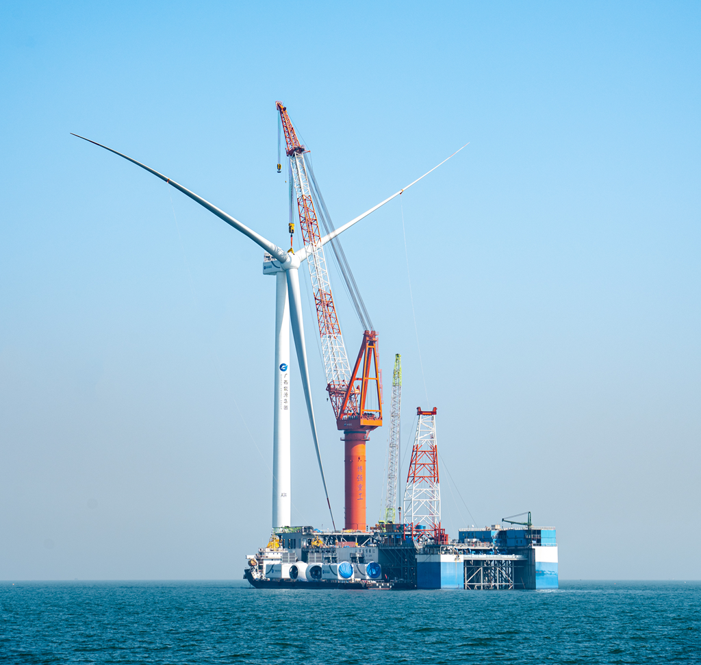 广西首个海上风电项目首批机组成功并网发电